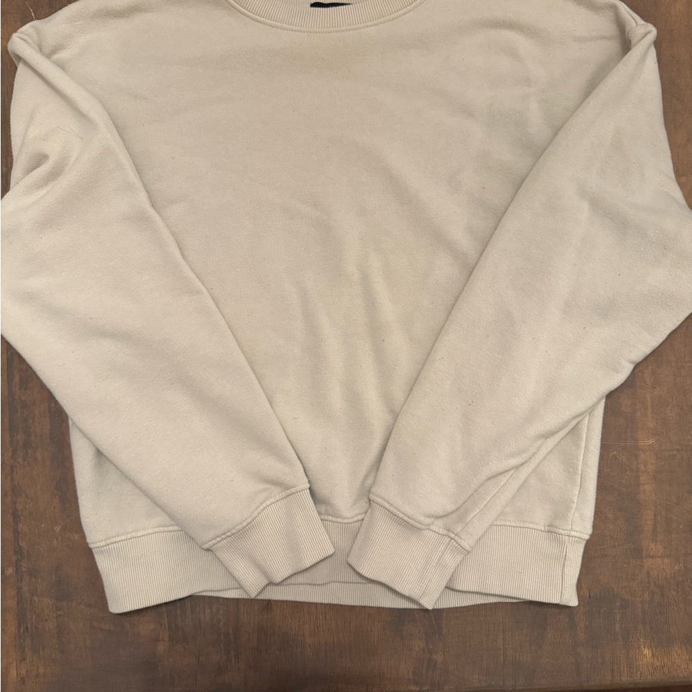 Forever 21 Women's Light Beige Crewneck Sweater